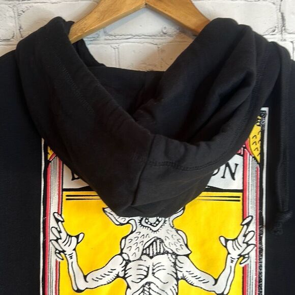 Stranger Things Hoodie The Demogorgon Black size M Medium - Picture 3 of 9